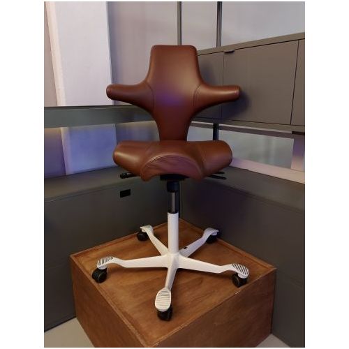 HAG Capisco Leather Cinnamon Studio 200mm