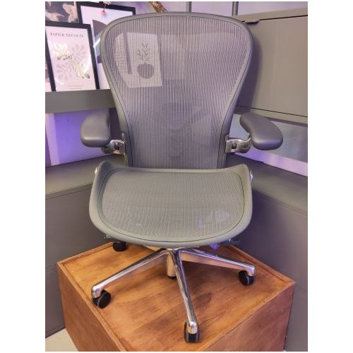 Herman Miller Aeron Carbon Polished C Full-Options (2ekans)