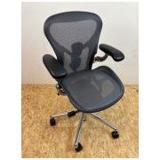Herman Miller Aeron Graphite Polished A (ARA1707) ZGAN 2e-kans